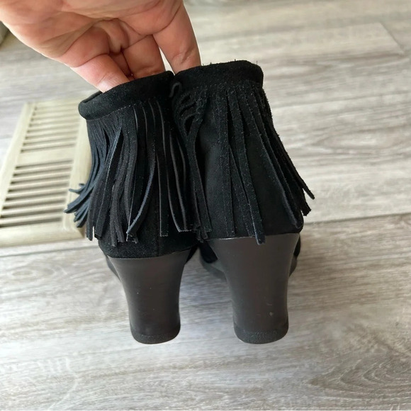 Minnetonka Black  Lace-Up Fringe Wedge Booties - Picture 8 of 12